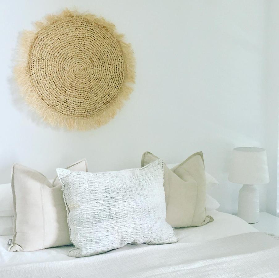Sensom Boutique Bed And Breakfast Sapphire Beach Exterior photo