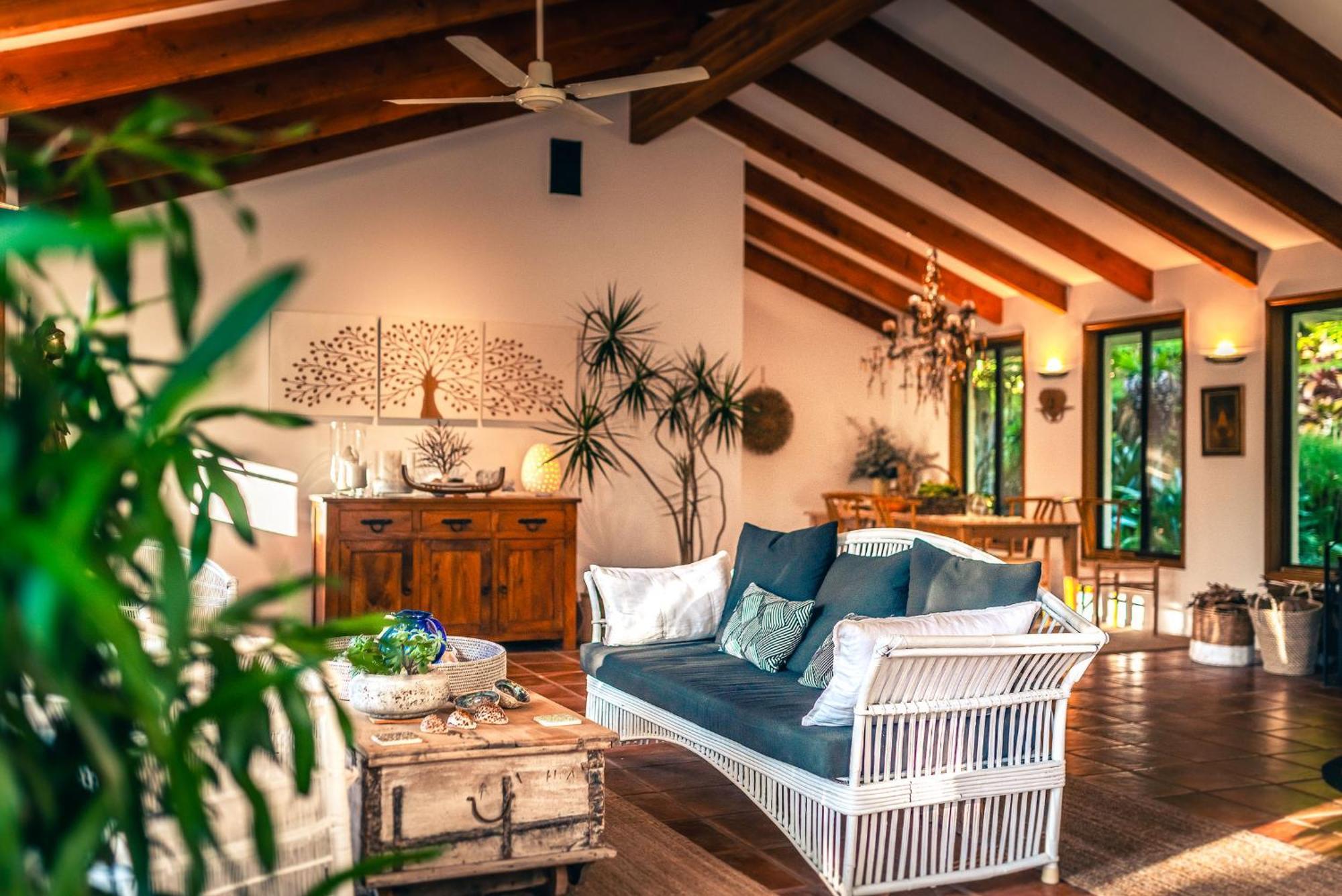 Sensom Boutique Bed And Breakfast Sapphire Beach Exterior photo