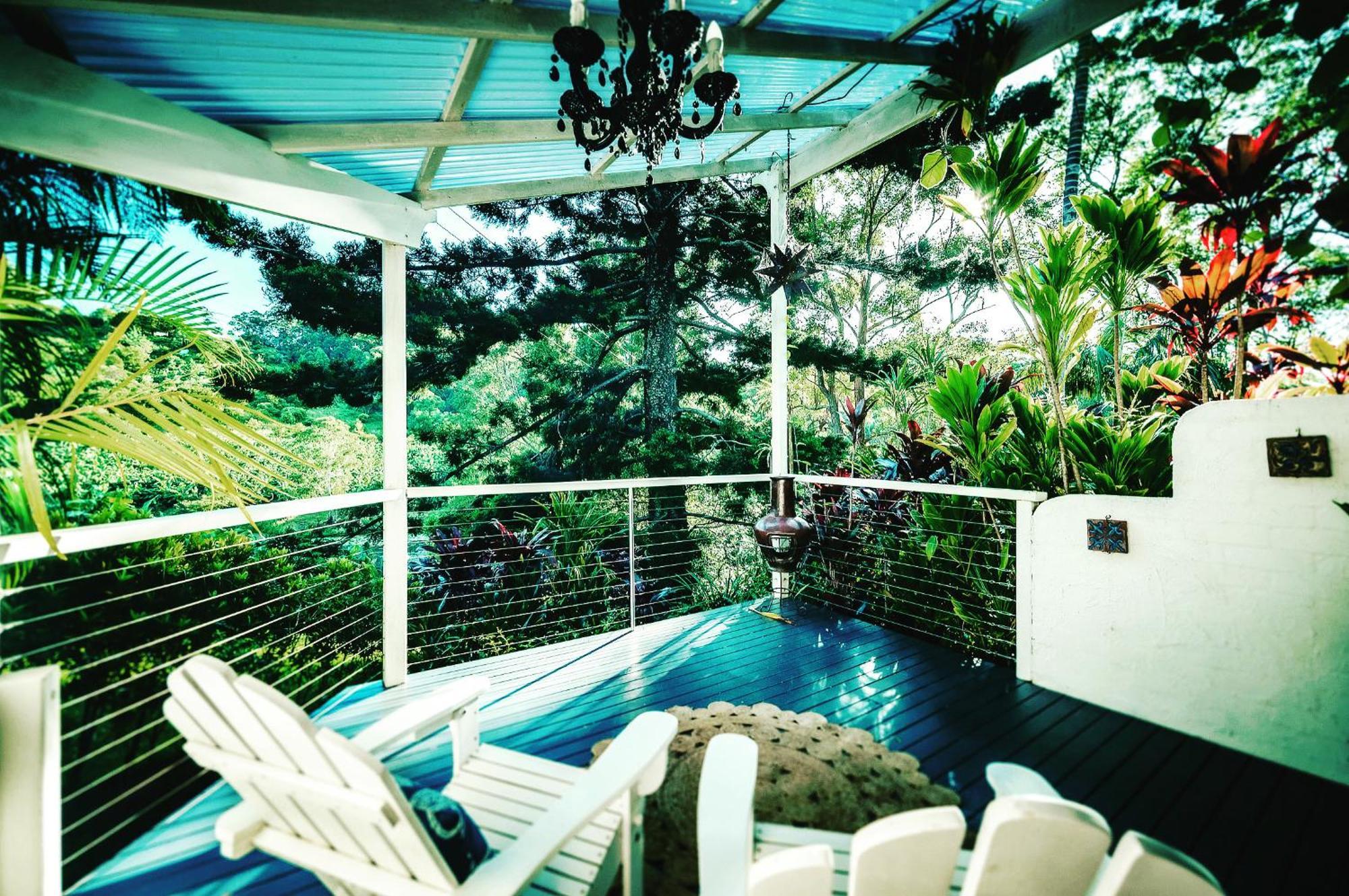 Sensom Boutique Bed And Breakfast Sapphire Beach Exterior photo