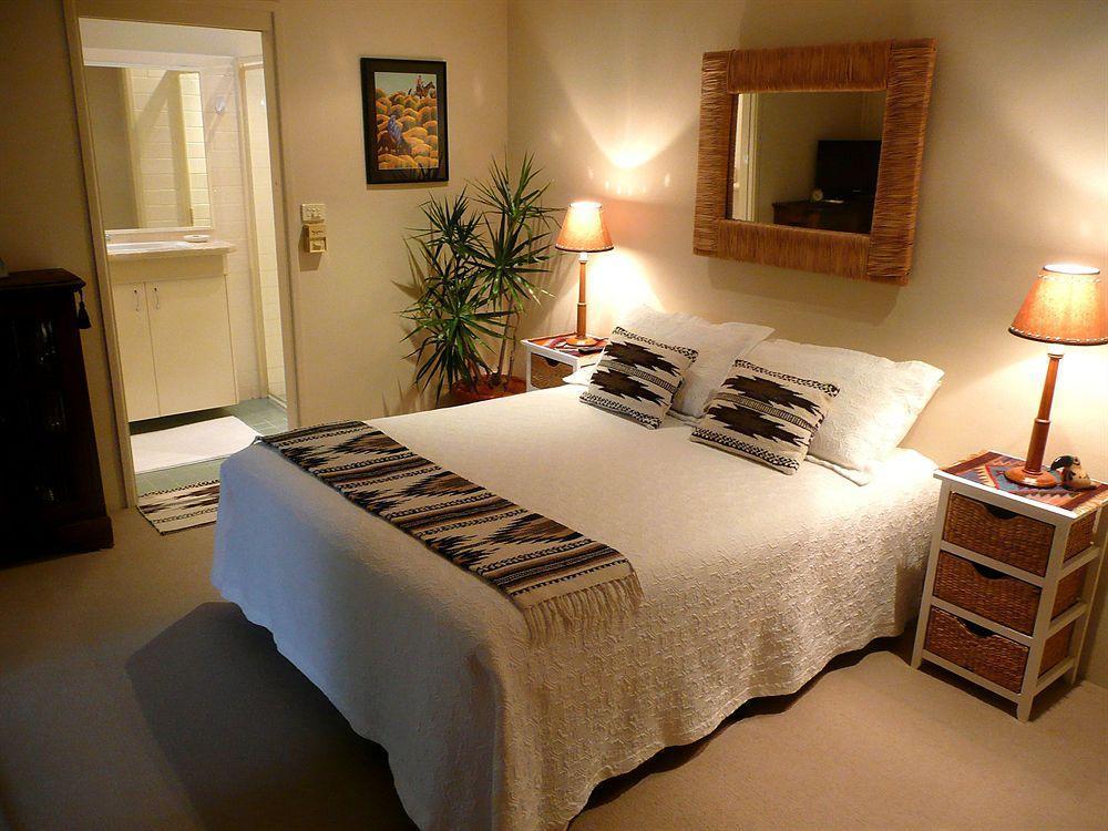 Sensom Boutique Bed And Breakfast Sapphire Beach Exterior photo